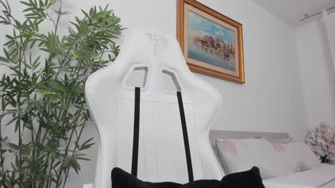 Hi im Christine online show from 02/03/26, 06:40