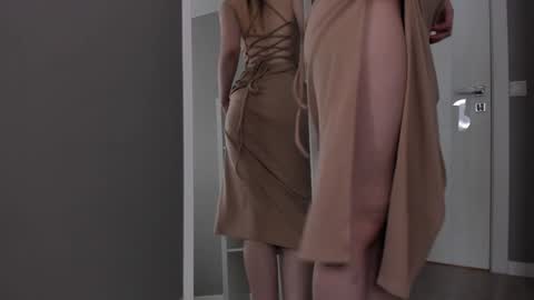 Snapshot of christine_bae chatting on 01/18/25, 05:04 Eva online show from 01/18/25, 05:04