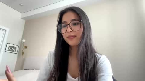 Bella online show from 02/27/26, 06:24