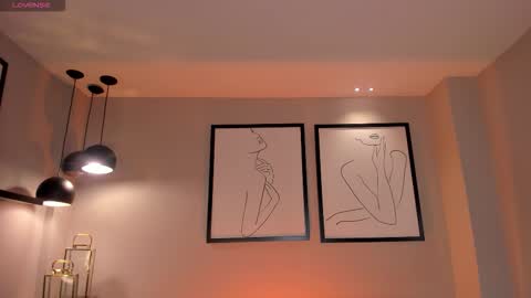 Christine Ford online show from 12/19/25, 01:51