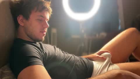 Christopher online show from 11/01/25, 07:43