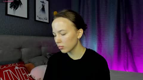 hristy3 online show from 01/12/26, 01:00