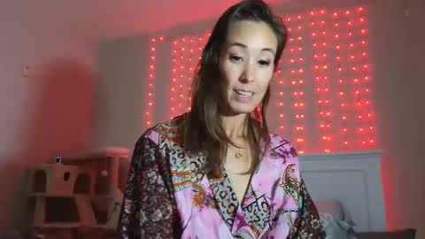 Christy Love online show from 12/01/25, 03:11