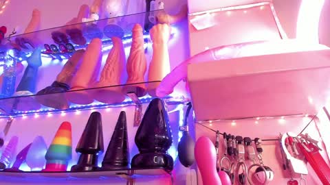 christy online show from 12/14/24, 12:11