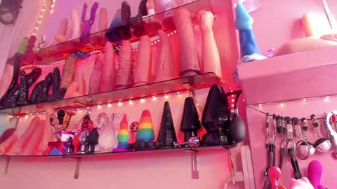 christy online show from 12/19/24, 03:40