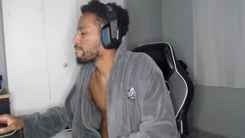 ChrisVacherx online show from 12/04/24, 06:22