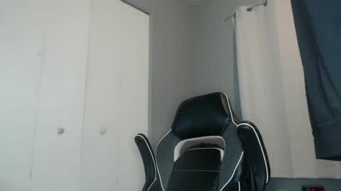 ChrisVacherx online show from 01/05/25, 04:25