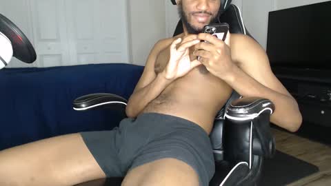 ChrisVacherx online show from 10/03/25, 11:02