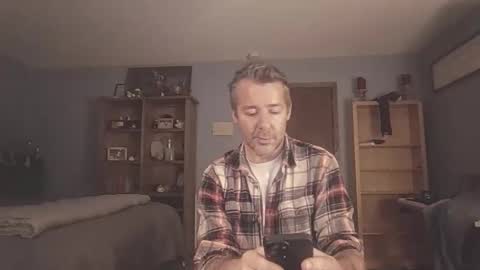 chrisw8121 online show from 03/18/26, 01:53