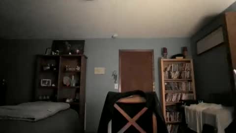 Snapshot of chrisw8121670385 chatting on 02/20/26, 05:15 Chris online show from 02/20/26, 05:15