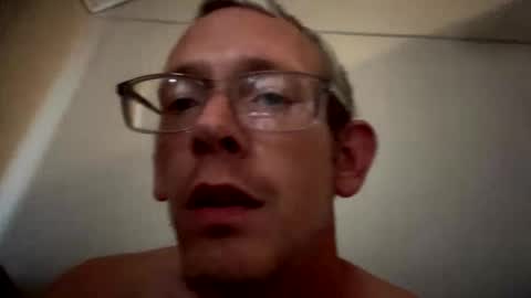 chriswells062590 online show from 04/19/26, 06:54