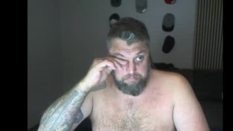 Snapshot of chrizz80 chatting on 11/16/25, 12:05 Chrizz online show from 11/16/25, 12:05