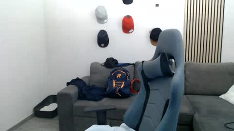 Chrizz online show from 07/29/26, 03:54