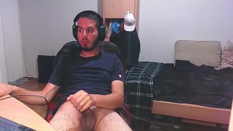 Chromefox123 online show from 12/13/25, 09:09