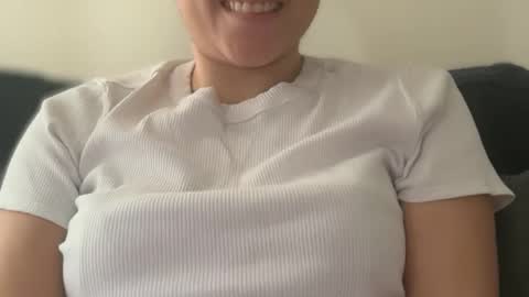 xolena zo-lee-na online show from 12/22/25, 08:39