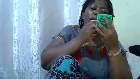 DivaDee online show from 03/25/26, 06:25