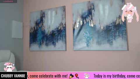 Snapshot of chubby_vaniie_ chatting on 03/10/25, 12:37 Vanesa online show from 03/10/25, 12:37