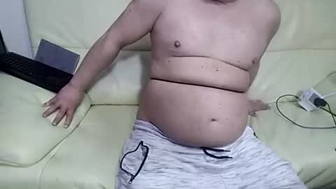 Snapshot of chubbybelly80 chatting on 12/03/25, 01:13 Corviglia online show from 12/03/25, 01:13