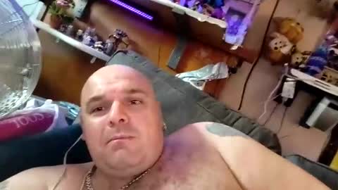 Snapshot of chubbyman44 chatting on 05/31/26, 06:42 chubbyman44 online show from 05/31/26, 06:42