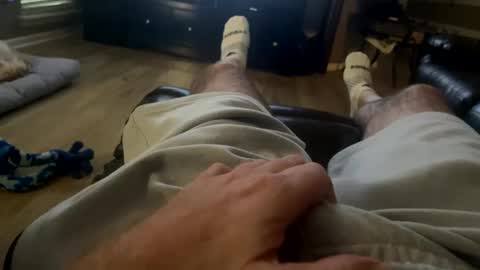 Snapshot of chucktownguy81 chatting on 12/29/24, 04:40 chucktownguy81 online show from 12/29/24, 04:40