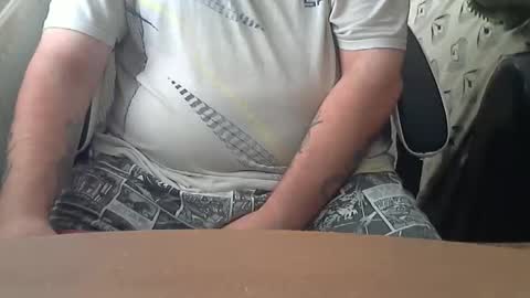 Snapshot of chunkisgreat chatting on 09/20/25, 01:45 chunkisgreat online show from 09/20/25, 01:45