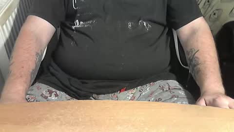 Snapshot of chunkisgreat chatting on 10/29/25, 05:25 chunkisgreat online show from 10/29/25, 05:25