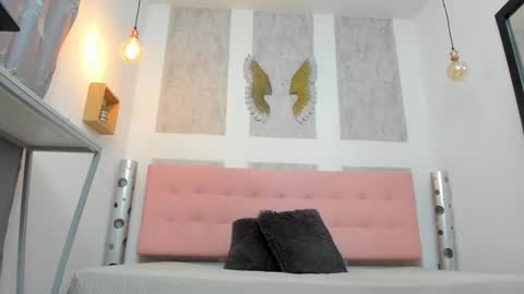 ...   ... online show from 03/15/26, 04:07