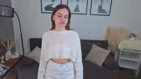 Snapshot of ciaragately chatting on 04/04/26, 11:29 My name is Mia hello everyone online show from 04/04/26, 11:29