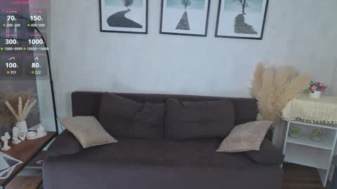 Snapshot of ciaragately chatting on 04/08/26, 11:21 My name is Mia hello everyone online show from 04/08/26, 11:21