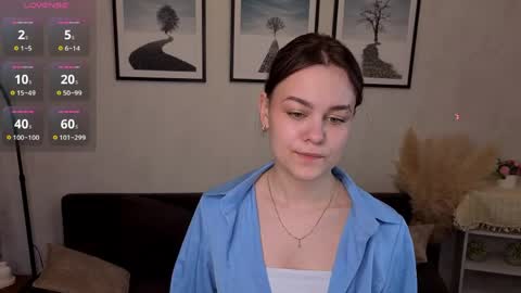 Snapshot of ciaragately chatting on 04/12/26, 11:15 My name is Mia hello everyone online show from 04/12/26, 11:15