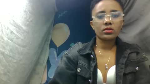 ciciazzhh online show from 05/27/26, 07:49