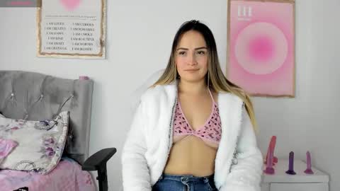 Ciindy Lovers online show from 11/19/25, 03:45