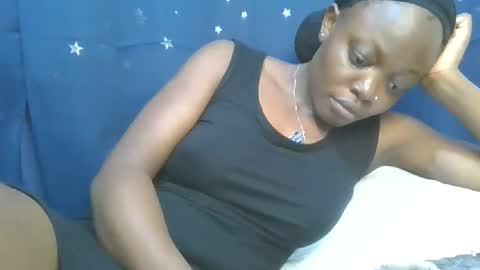 Snapshot of cilia_petite chatting on 09/17/25, 12:29 cilia petite online show from 09/17/25, 12:29