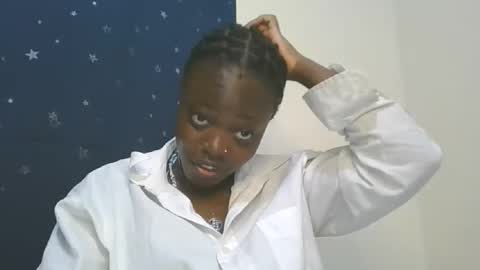 Snapshot of cilia_petite chatting on 10/17/25, 02:52 cilia petite online show from 10/17/25, 02:52