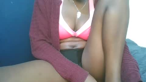 Snapshot of cilia_petite chatting on 10/29/25, 02:14 cilia petite online show from 10/29/25, 02:14