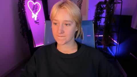 Cin Bellamy online show from 09/10/25, 06:24