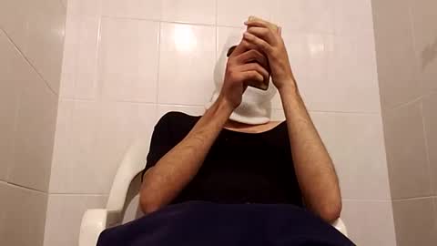 Ernesto online show from 12/24/24, 06:11