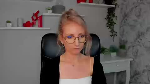 Cinderella online show from 03/13/26, 06:42