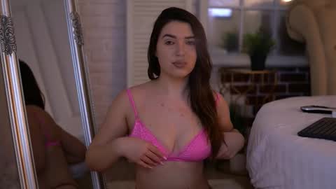 Snapshot of cindycruse chatting on 02/15/26, 06:10 Cindy online show from 02/15/26, 06:10