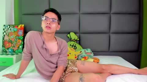 Snapshot of cinnamon_boyx chatting on 03/04/25, 11:00 Cinna Boy online show from 03/04/25, 11:00