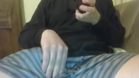 Snapshot of cinnatoasty chatting on 04/16/26, 03:40 cinnatoasty online show from 04/16/26, 03:40