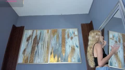 Cintia online show from 09/18/25, 12:18