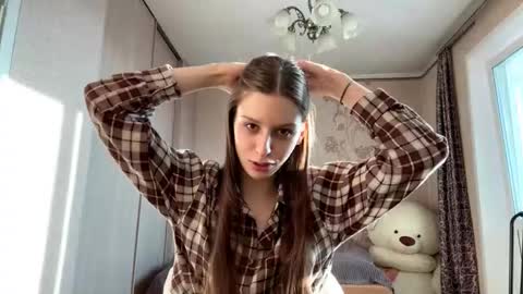 Snapshot of cinthiaprysock chatting on 03/17/26, 10:40 Aurora online show from 03/17/26, 10:40