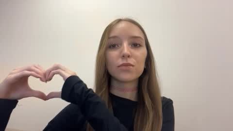 Snapshot of cinthiaprysock chatting on 03/28/26, 01:33 Aurora online show from 03/28/26, 01:33