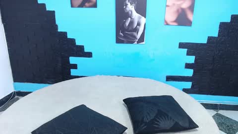 Cinthya online show from 09/15/25, 06:08