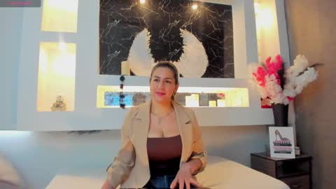 Cinthya  online show from 10/04/25, 12:25