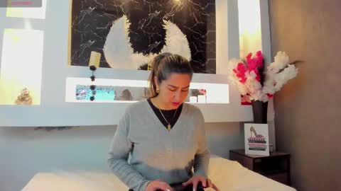 Cinthya  online show from 10/10/25, 12:04