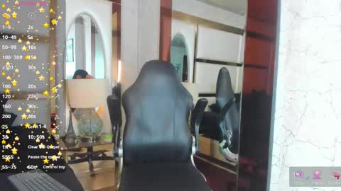 cinthya_walker1 online show from 12/22/25, 04:04