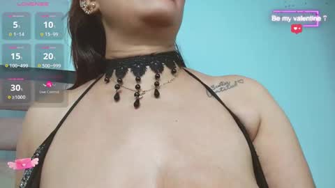 Snapshot of cintia_hills chatting on 02/26/25, 10:47 Cintia Hills online show from 02/26/25, 10:47