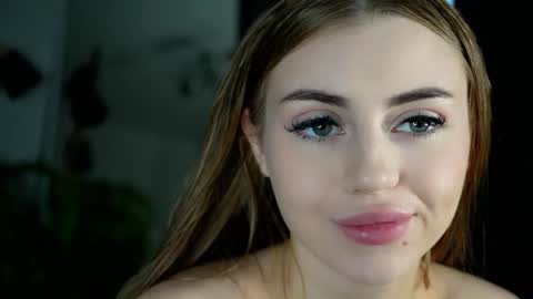 Snapshot of cirilada chatting on 12/06/24, 05:20 Sandy online show from 12/06/24, 05:20